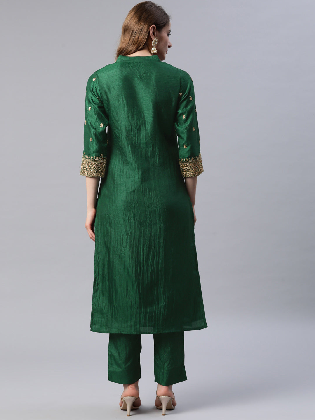 Cottinfab Women Green & Golden Ethnic Motifs Sequinned Kurta with Trousers