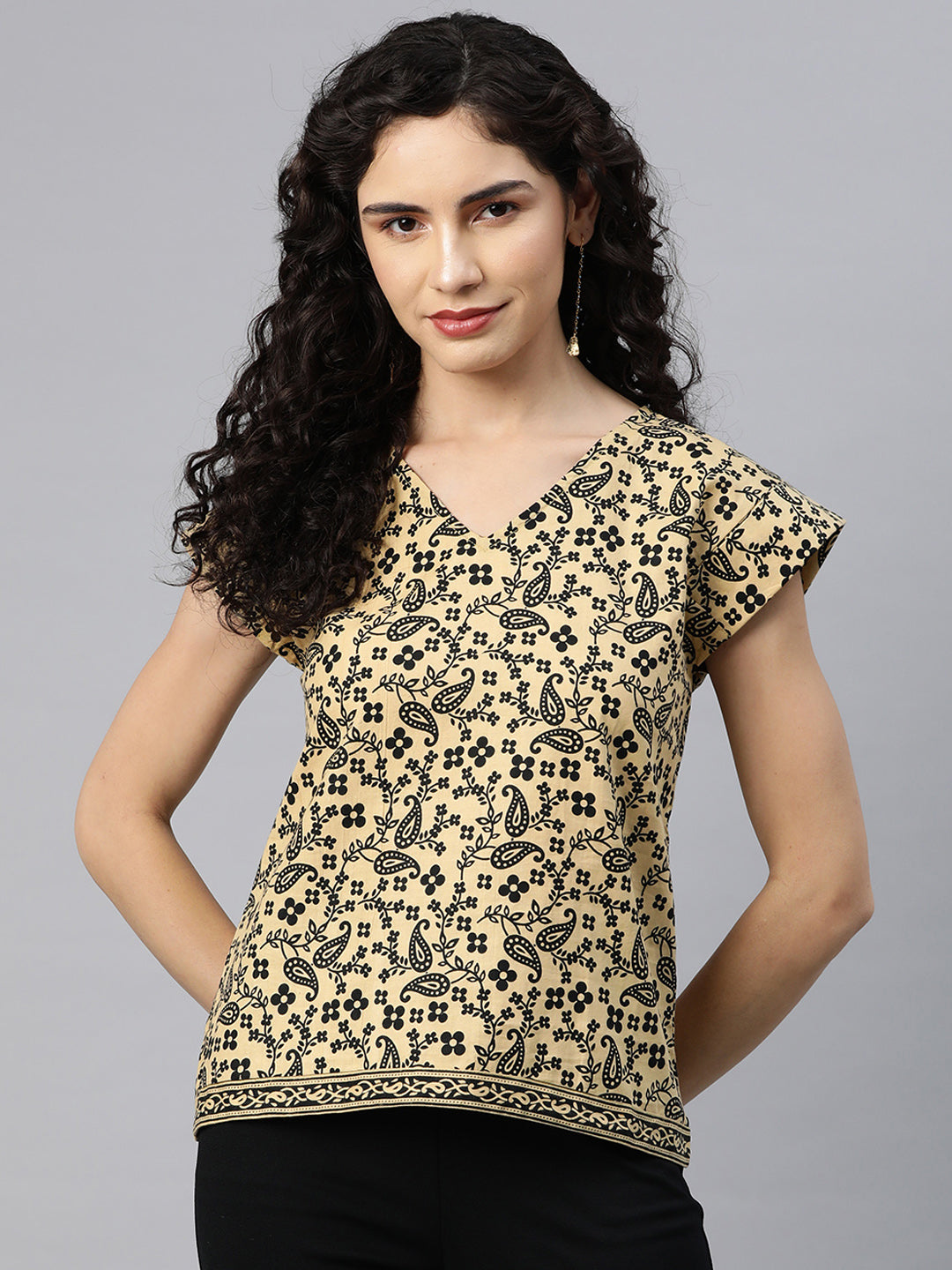 Cottinfab Women Paisley Printed Ethnic Top