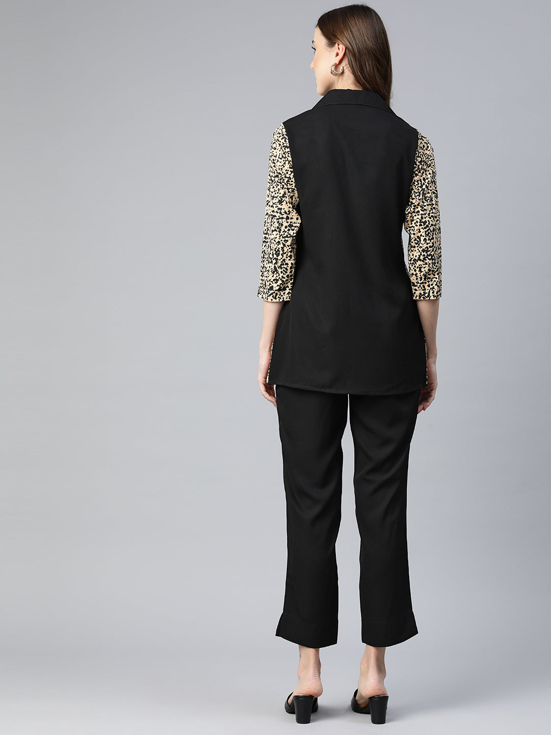 Cottinfab Women Printed Layered Shirt with Trousers