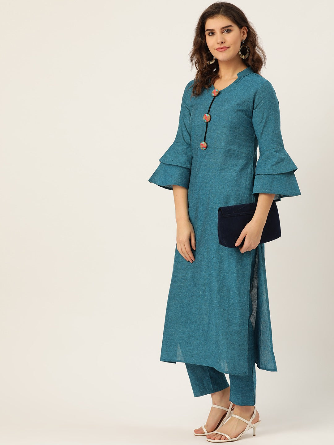 Cottinfab Women Teal Blue Cotton Solid Kurta with Trousers