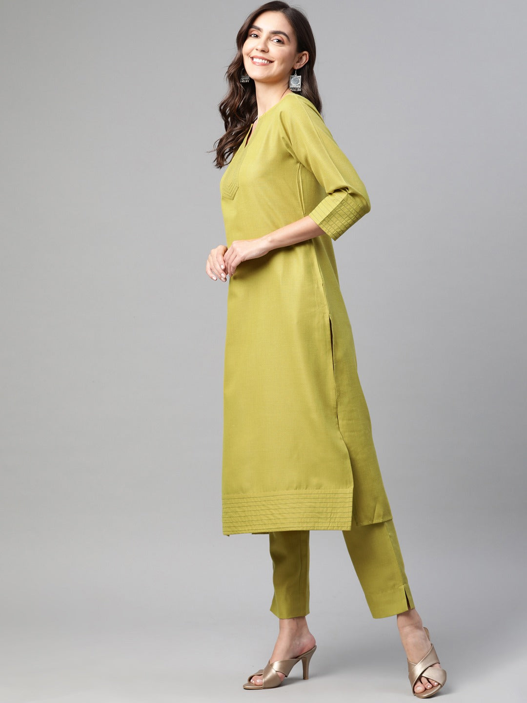 Cottinfab Women Mustard Yellow Kurta with Trousers