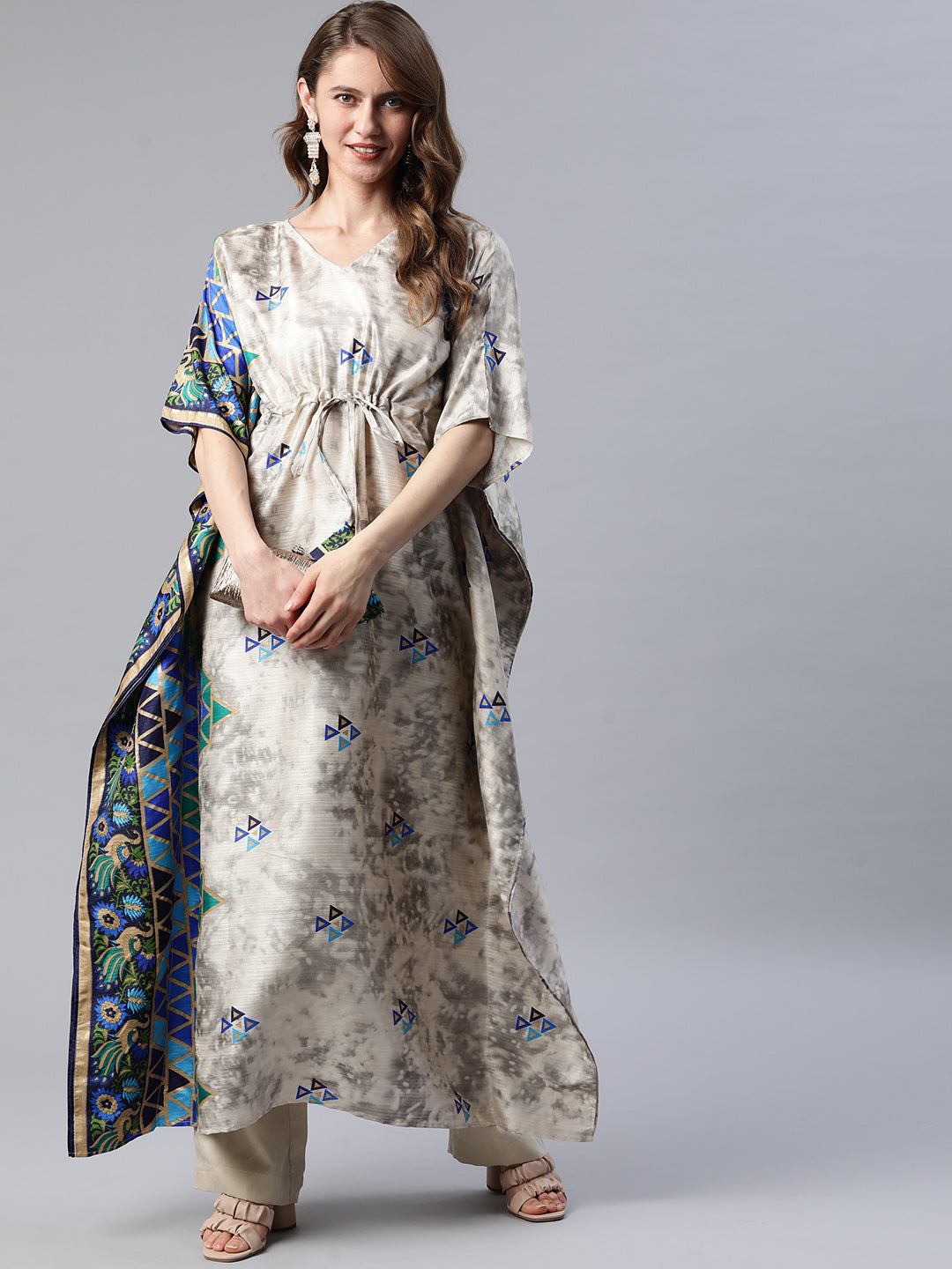 Cottinfab Women Grey & Blue Geometric Printed Flared Sleeves Kaftan Kurta