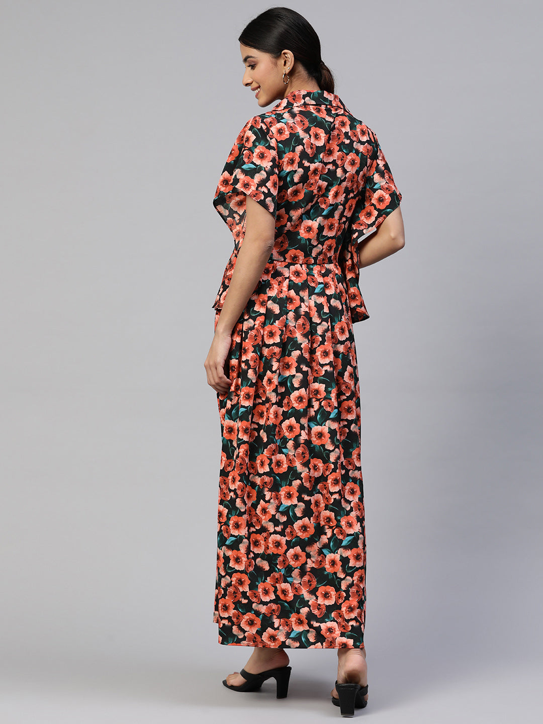 Cottinfab Floral Print Flared Sleeves Crepe Maxi Dress